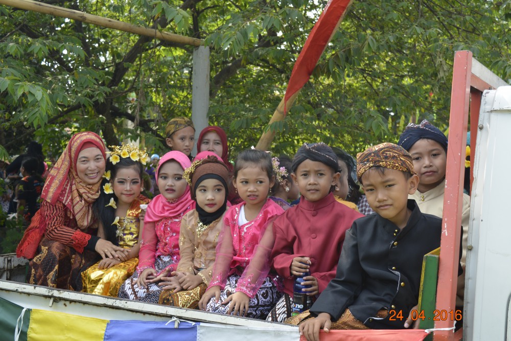 Gebyar Pesta Rakyat Kartini Pedukuhan Kweni