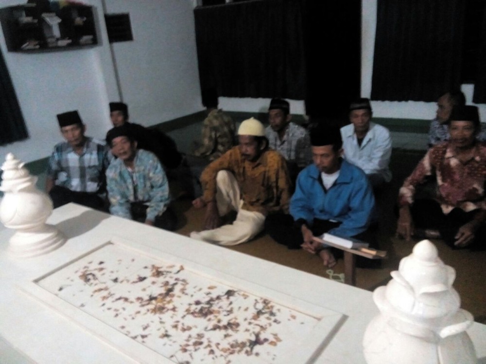 Wisata Religi Jama’ah Pengajian Ibu-ibu Al Iman