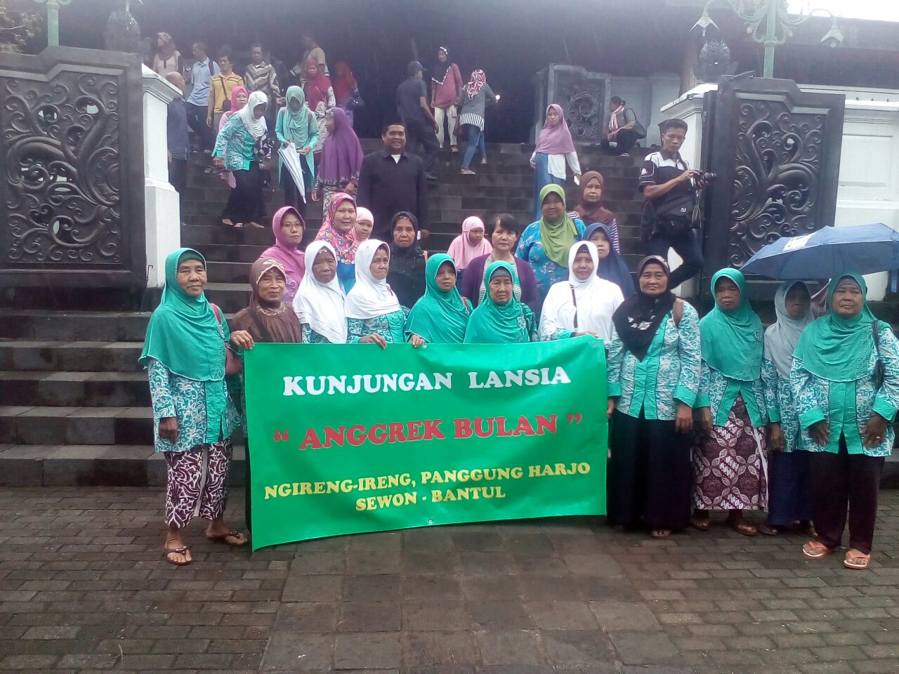 Membangun Kemandirian Desa, Menghadirkan Layanan Negara