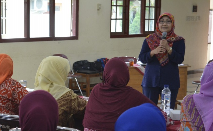 Pertemuan Kader Kesehatan: Sosialisasi Pemberian Obat Cacing Massal dan Pengenalan Posbindu PTM