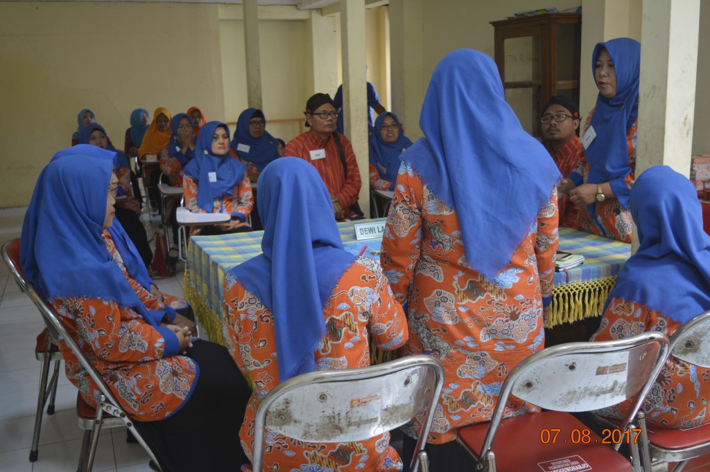 pola asuh anak
