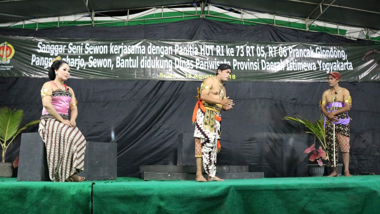 Pentas Kethoprak Meriahkan HUT RI Dusun Prancak Glondong