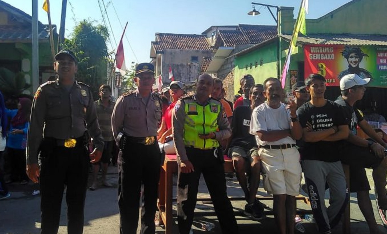 Kapolsek Sewon Hadiri Giat Pemassalan Senam Sehat Pelemsewu