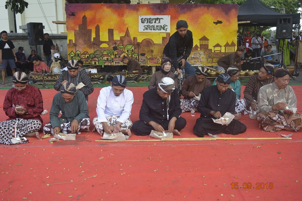 Mencari Roman Cinta di Merti Dusun Glondong (Bagian II)