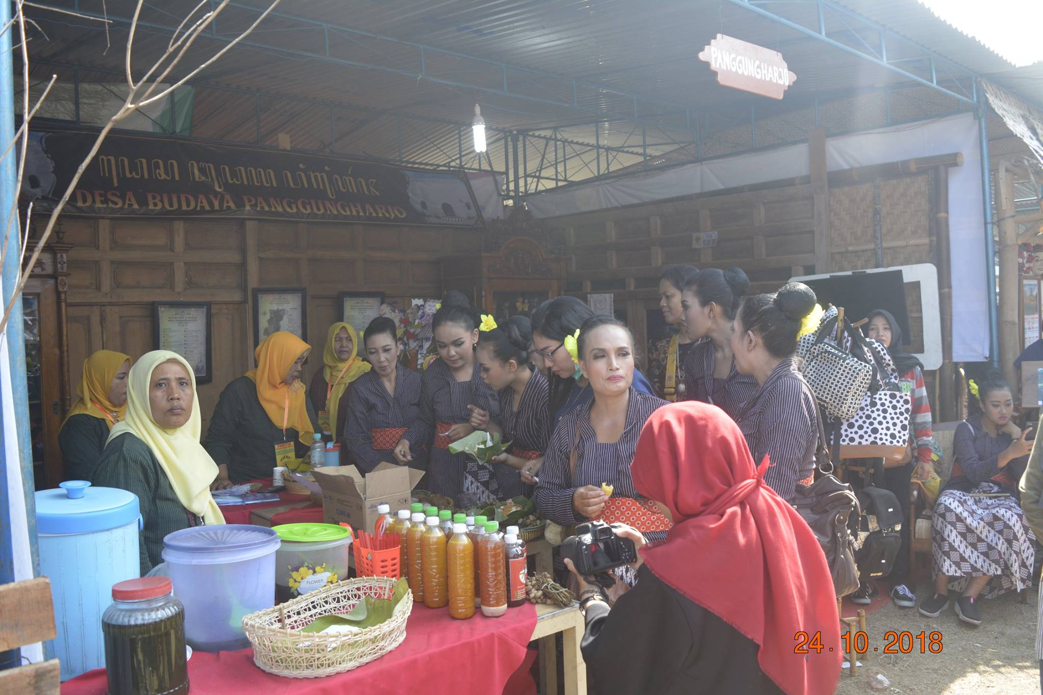 Stand Desa Panggungharjo Tampilkan Beragam Potensi Budaya