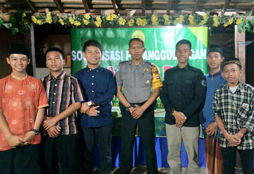 Bhabinkamtibmas Desa Panggungharjo Sosialisasikan Kenakalan Remaja dan Bahaya Narkoba