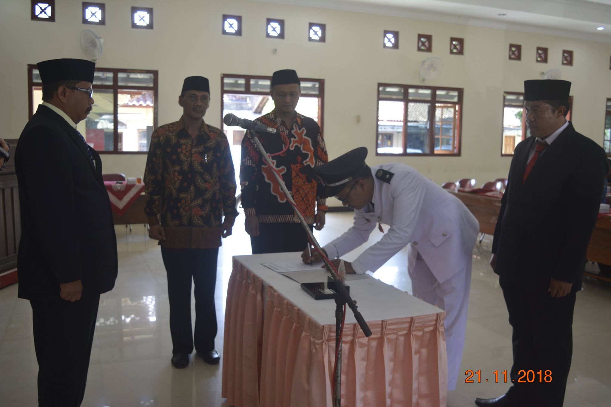 Panit I Binmas Polsek Sewon Hadiri Sertijab Lurah Desa Panggungharjo