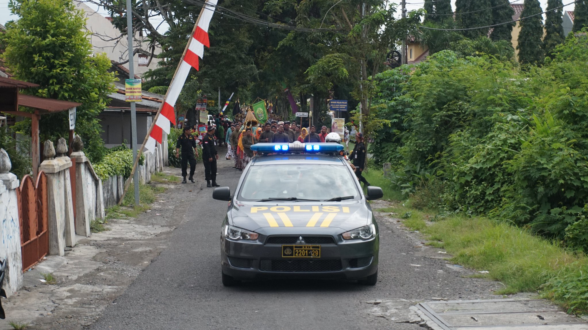 Sabhara Polsek Sewon Kawal Kirab Budaya Desa Panggungharjo