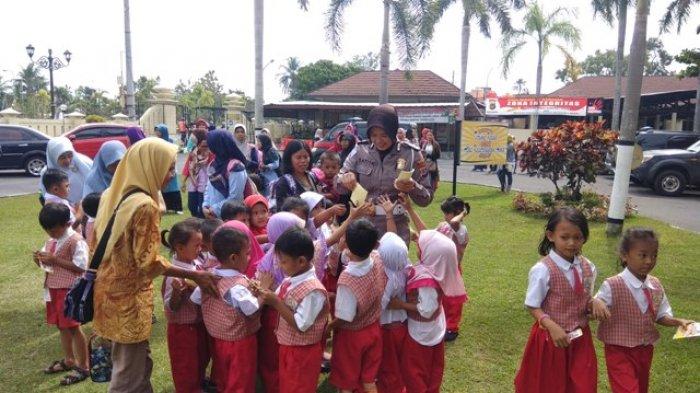Ketika Anak-anak TK Belajar Lalu Lintas di Mapolres Bantul