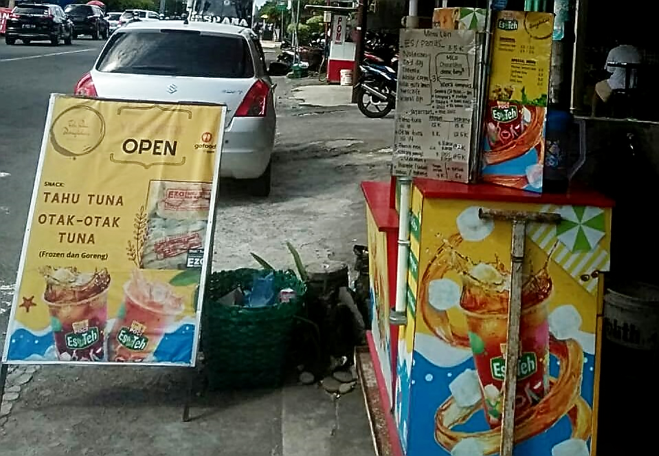 Es Teh Poci Dongkelan