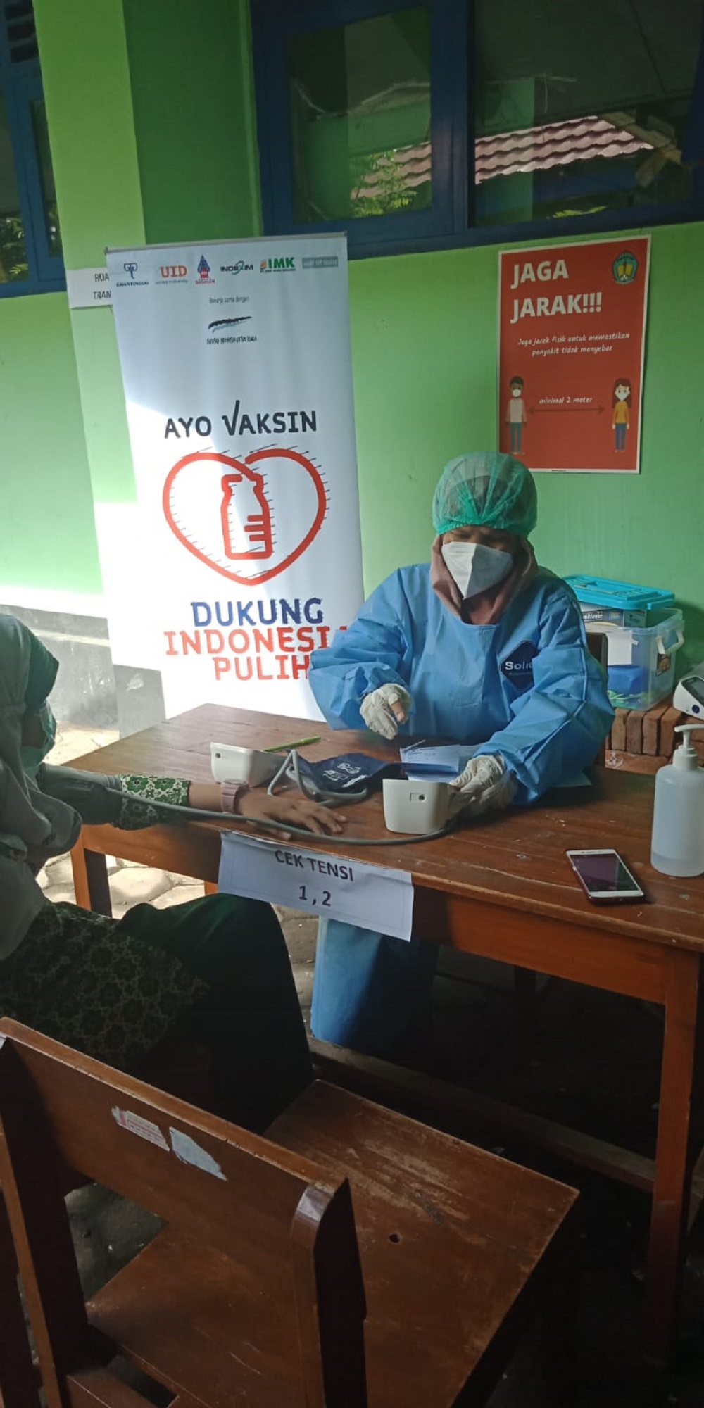 Relawan Covid-19 Khusus Menangani Penyintas Lansia