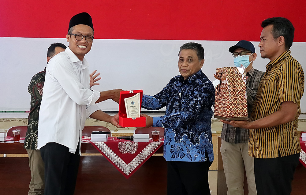 Belajar dari Panggungharjo, Rombongan Salem dan UNDIP Datang Berkunjung