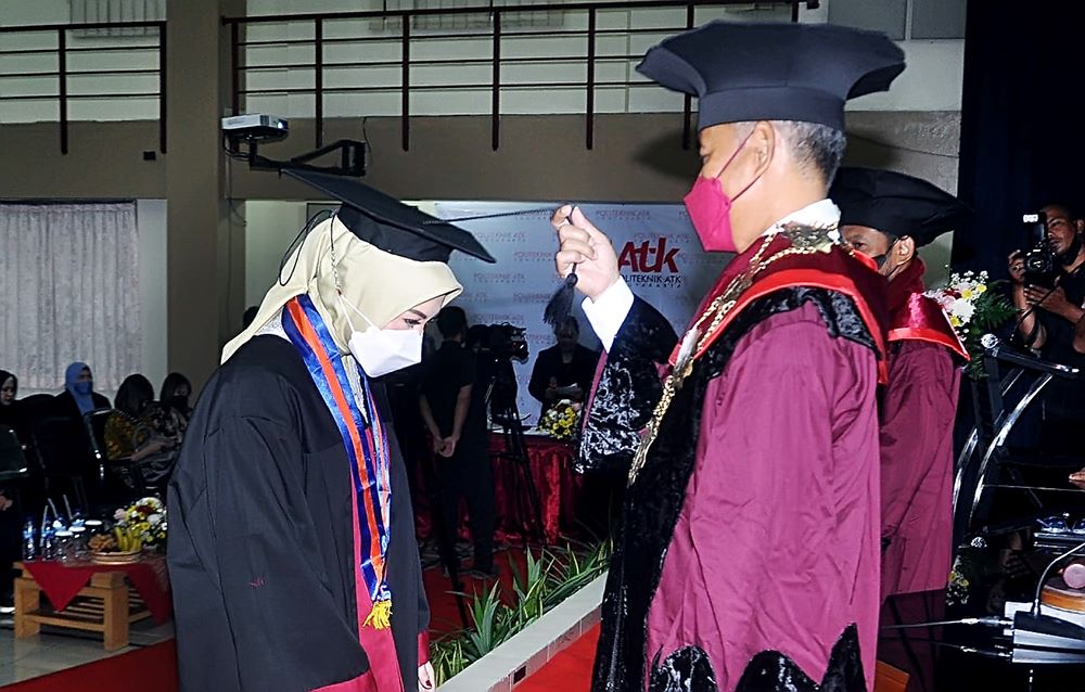 Program Satu Rumah Satu Sarjana