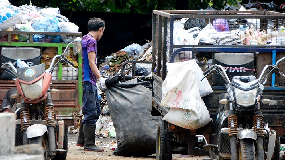 Darurat Sampah Versus Daulat Sampah
